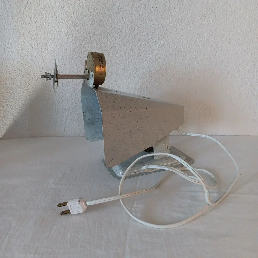 Vintage Penetray Aluminum Christmas Tree Color Wheel Base No Color Wheel Or Bulb